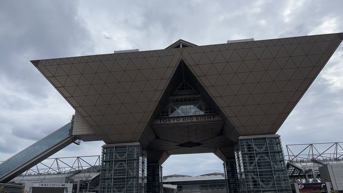 nununun_log's tweet photo. 友達が会いに来てくれて友達に会いに行って最高の週末だった〜 https://t.co/kzcipy2y0r
