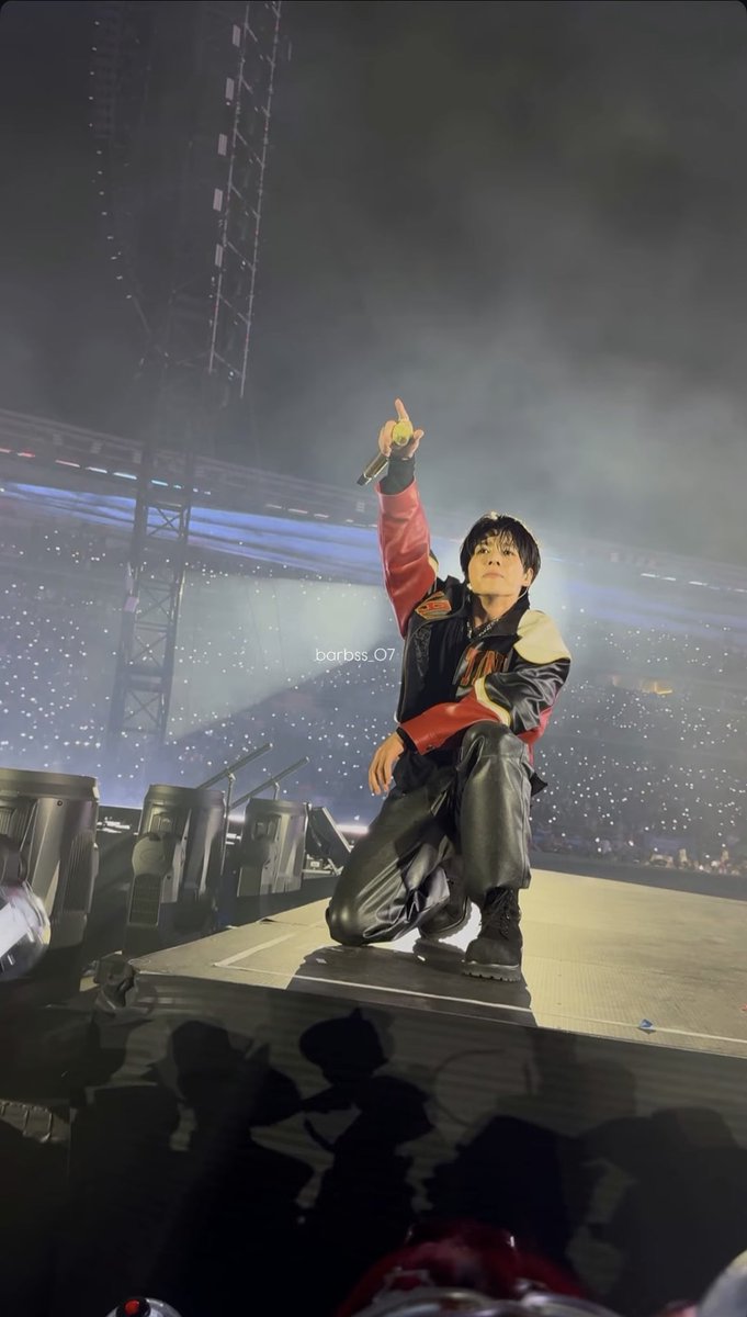 mnjeonjungkook's tweet photo. Jungkook 🔥🔥🔥 https://t.co/DotubuFLhh