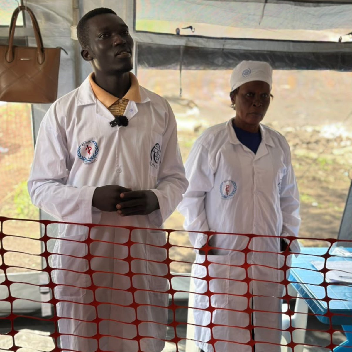 OMSRDCONGO's tweet photo. Frontière #RDC–#SoudanDuSud : @WHO, @UNICEF, @AfricaCDC &amp; les autorités sanitaires évaluent l’interopérabilité des systèmes de surveillance pour renforcer la détection précoce, le partage des données et la réponse coordonnée aux alertes face à la menace de l'épidémie. #Bundibugyo https://t.co/I3ZNPHig3G