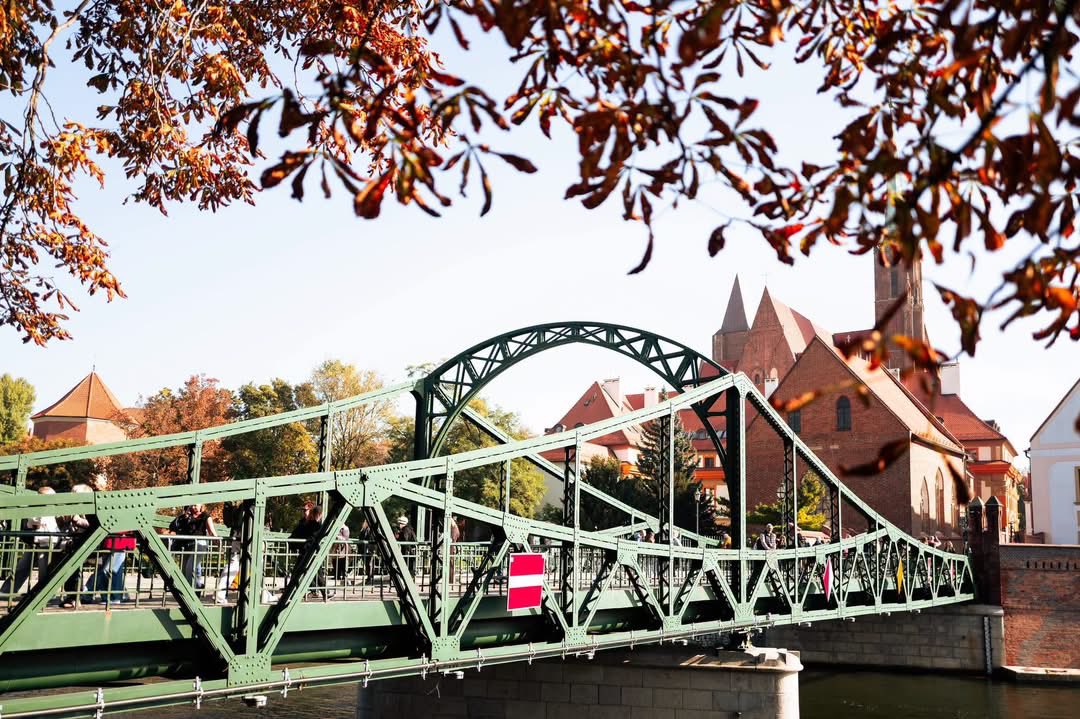 wroclaw_info's tweet photo. Trochę jesieni o poranku we @wroclaw_info! 🍂
📸 Grzegorz Rajter https://t.co/32CMGTDwCH