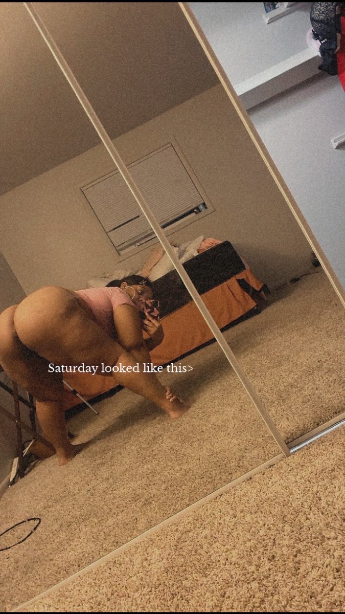 CeceMackinShii's tweet photo. Somebody come help me make my bed🥴❓#thick  #carmelskin #bigbooty #bbw #fuck https://t.co/JYUmYId23c