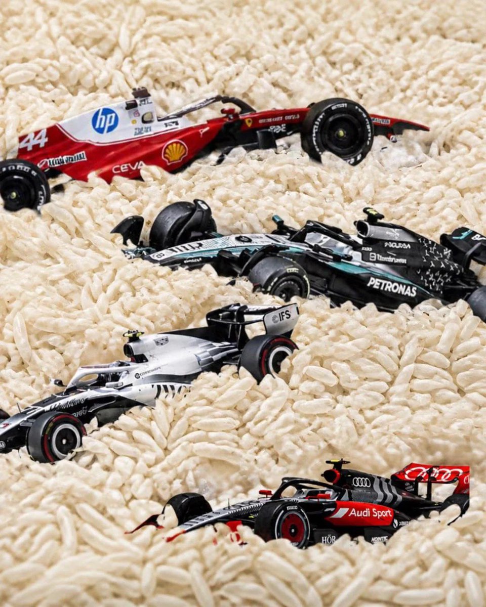 f1trollofficial's tweet photo. Have they tried putting them in rice? https://t.co/S1jttmMEru
