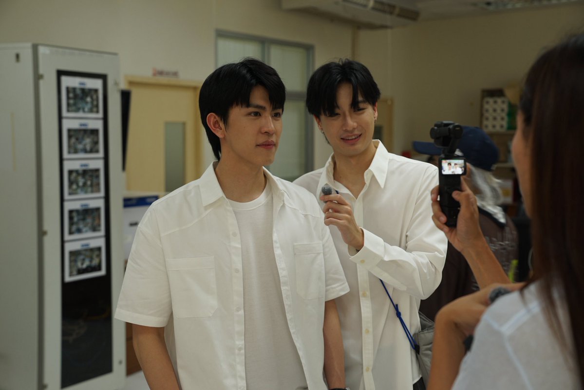 RoommateChaos's tweet photo. พาถาปัตคิ้วถึบอยมาทักทายจ้าห์
#RoommateChaosQ9 🚪🛏️

Q9 l Roommate Chaos หอในหัวใจวุ่นรัก
#RoommateChaos
#GMMTV
@save_saisawat @francnrp https://t.co/PxYMVV3p05