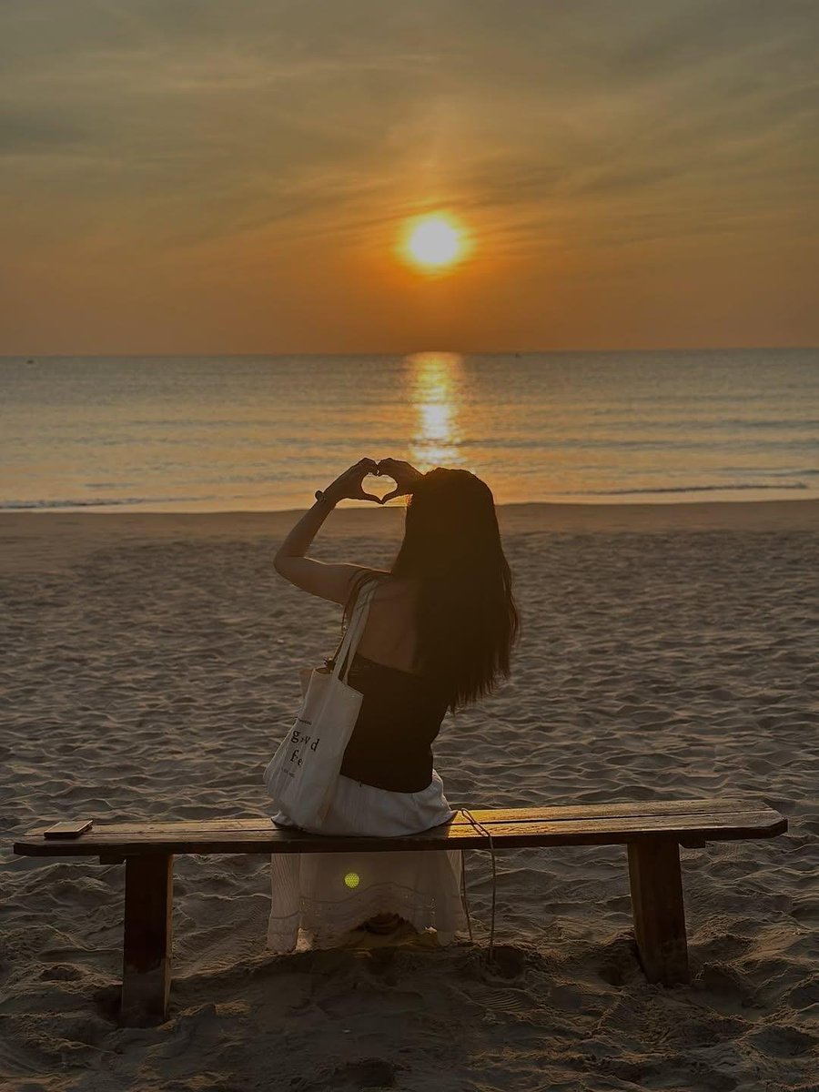 khhoa79's tweet photo. Dạo này mình rất thích câu:
"Họ hạnh phúc không phải vì có nhiều, mà là họ không cần nhiều." 🍃 https://t.co/foIQw6V65x