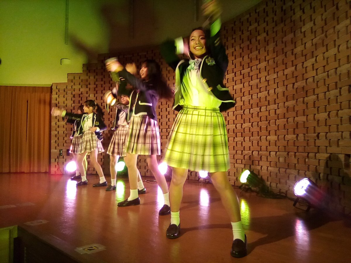 chalarhythm's tweet photo. SEA BLOOM ミーティング
ばりうま🍜
わらべ館　理美専イベント
SEA BLOOM 元気 明るい 楽しい♪🔆
#わらべ館 #SEABLOOM https://t.co/I2N6bon7Wh