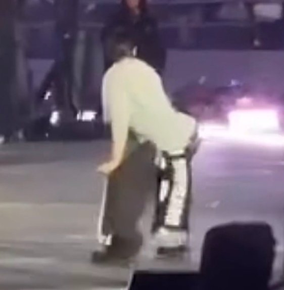 v00k00's tweet photo. 😭😭😭 https://t.co/QqCfyXAQ6S