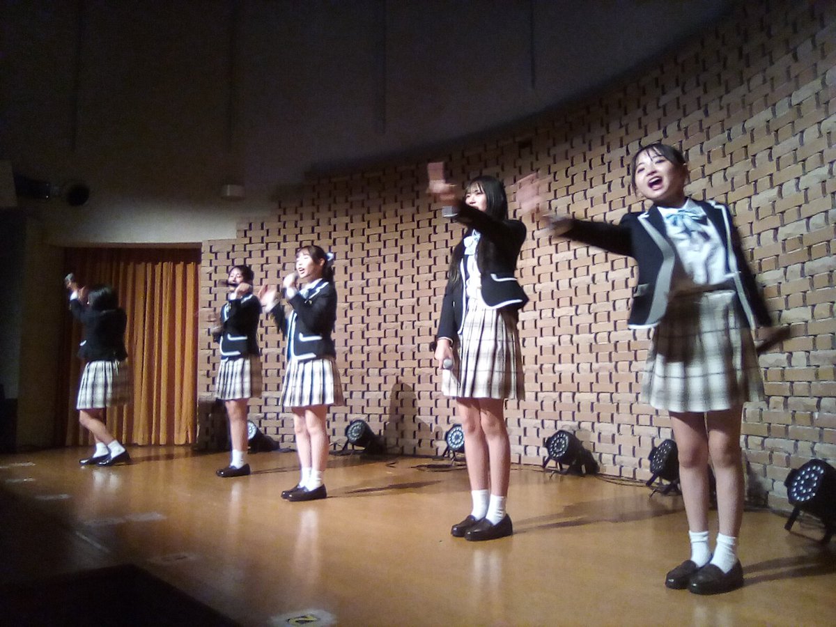 chalarhythm's tweet photo. SEA BLOOM ミーティング
ばりうま🍜
わらべ館　理美専イベント
SEA BLOOM 元気 明るい 楽しい♪🔆
#わらべ館 #SEABLOOM https://t.co/I2N6bon7Wh