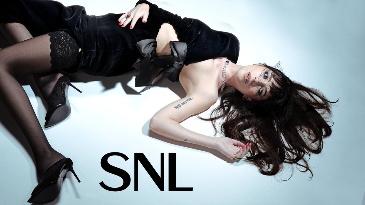nbcsnl's tweet photo. Dakota Johnson 👑
 Stream last night's episode on @peacock https://t.co/WHgtiQ0OQt
