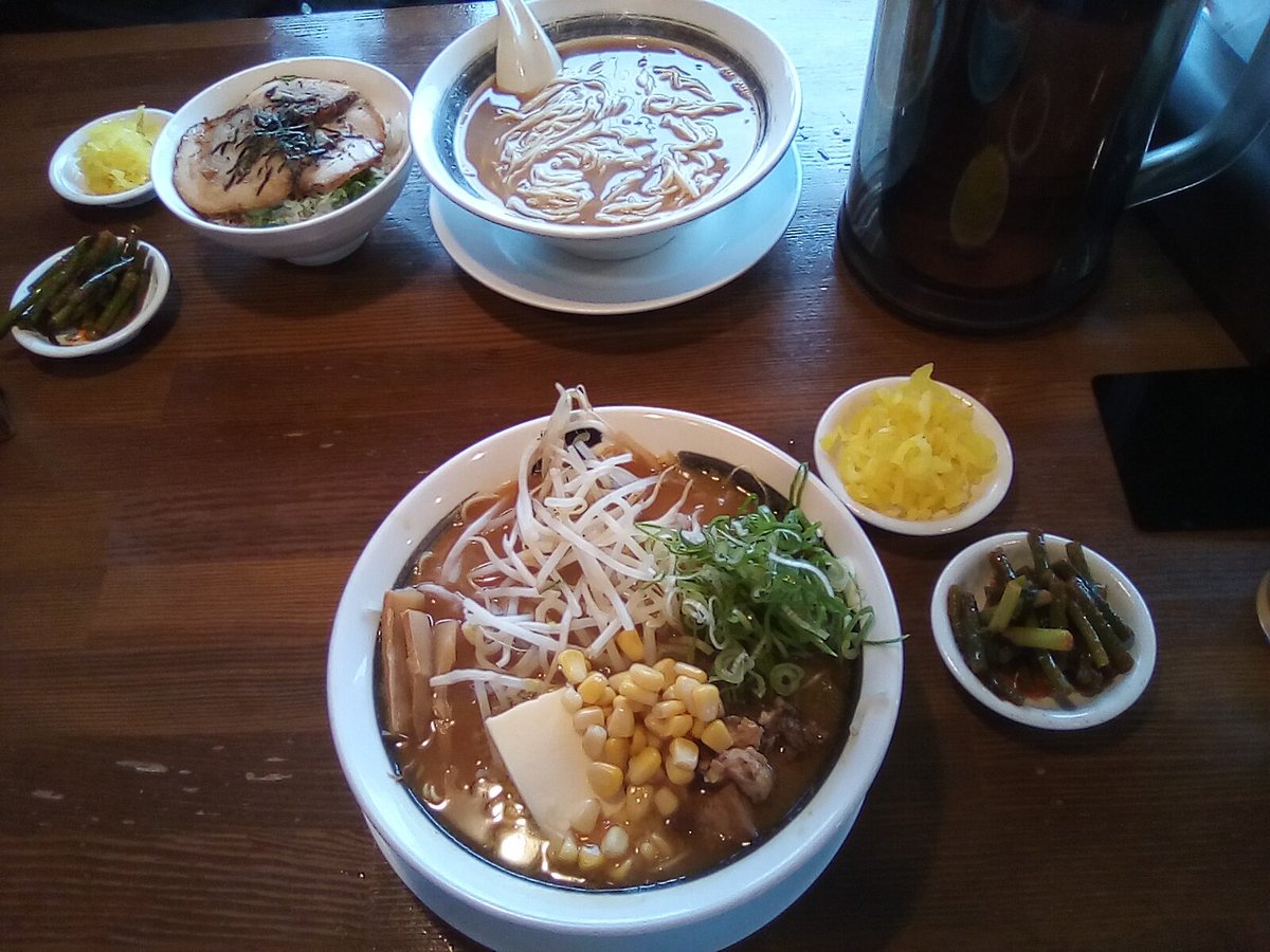 chalarhythm's tweet photo. SEA BLOOM ミーティング
ばりうま🍜
わらべ館　理美専イベント
SEA BLOOM 元気 明るい 楽しい♪🔆
#わらべ館 #SEABLOOM https://t.co/I2N6bon7Wh
