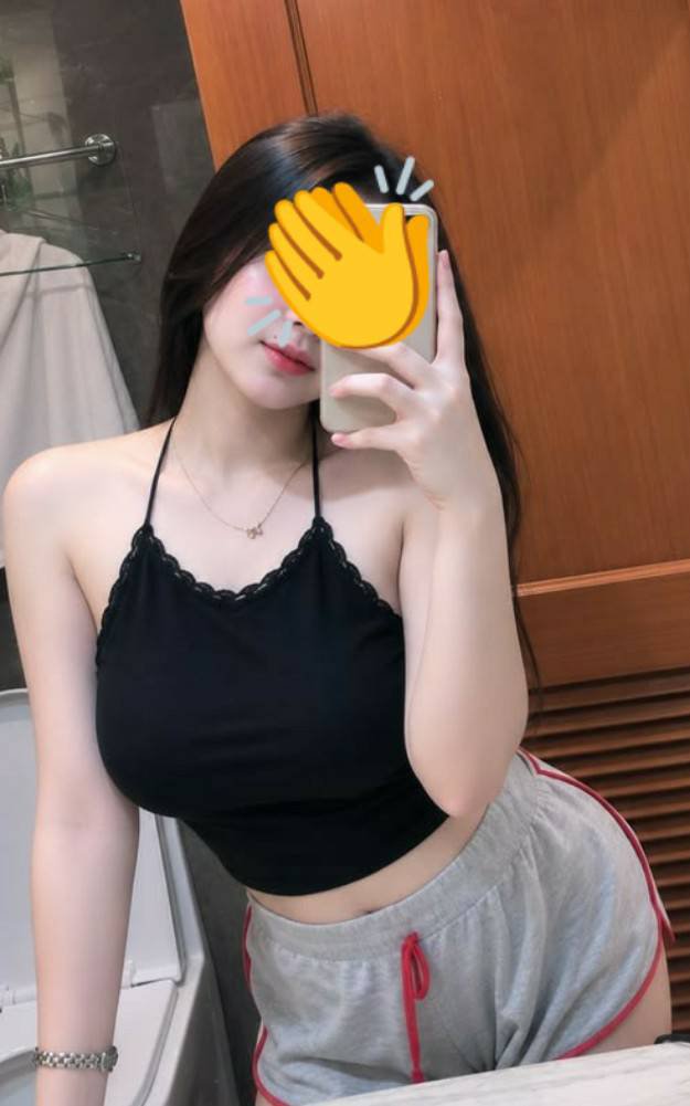 JacqueMccop0's tweet photo. 🐱💡เรื่องไฟฟ้ากระแสตรง
หลอดไฟมีความต้านทาน 5 โอห์ม ต่อไฟ 10 โวลต์ มีกระแสไหลเท่าใด? 🌶️🫦
ใช้กฎของโอห์ม I = V/R ตอบ 2 แอมแปร์ จ้า 😈✨!!!//

🆔 https://t.co/cxa8JYOdf1

💚รับงานโคราช 💚
#รับงานโคราช
#นวดโคราช
#โคราช
โคราชในเมือง 🤩🥰++ https://t.co/4YIQPHaQHL