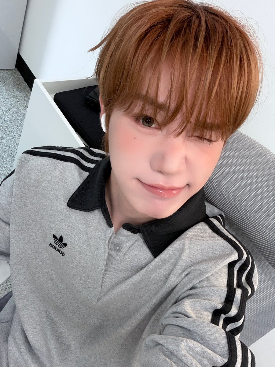 DIGNITY_members's tweet photo. 윙크!!😉

#LUO #루오 #DIGNITY #디그니티 https://t.co/gfIQf42crz