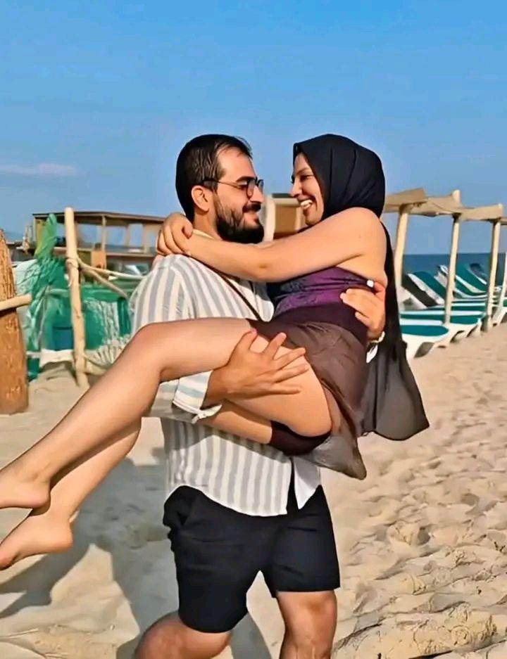 yahbybty59452's tweet photo. خرم كس ام اختك يبقى خرم كس ام مين ..جاوب ياذكي https://t.co/BJb6LJi2oo
