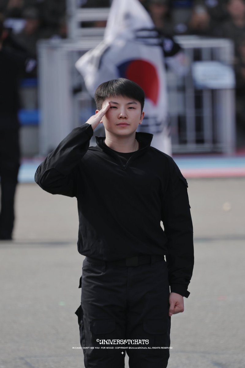 Universetchats's tweet photo. 261004 계룡군문화축제&amp;지상군페스티벌 

충성! 🫡

#우지 #WOOZI #세븐틴 #SEVENTEEN #이지훈 #ウジ #2026army_festival https://t.co/7QhCqsVqWG