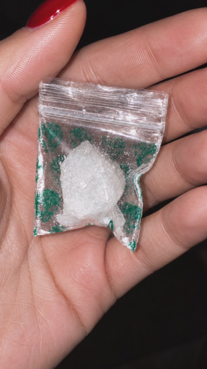 iseebenice's tweet photo. Chill N tweek tonight 3:12am, hows everyone’s night going?and whats everyone’s taste in Music? #drugtwt #methtwt #meth #drugstwt https://t.co/5tELDbb4YN