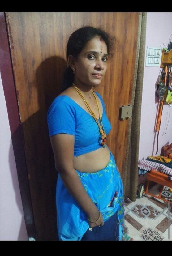 Amar31306's tweet photo. Marriage ana young aunty seira feel lea vera ( 🥵 tamil aunty) https://t.co/AXVe71hUix