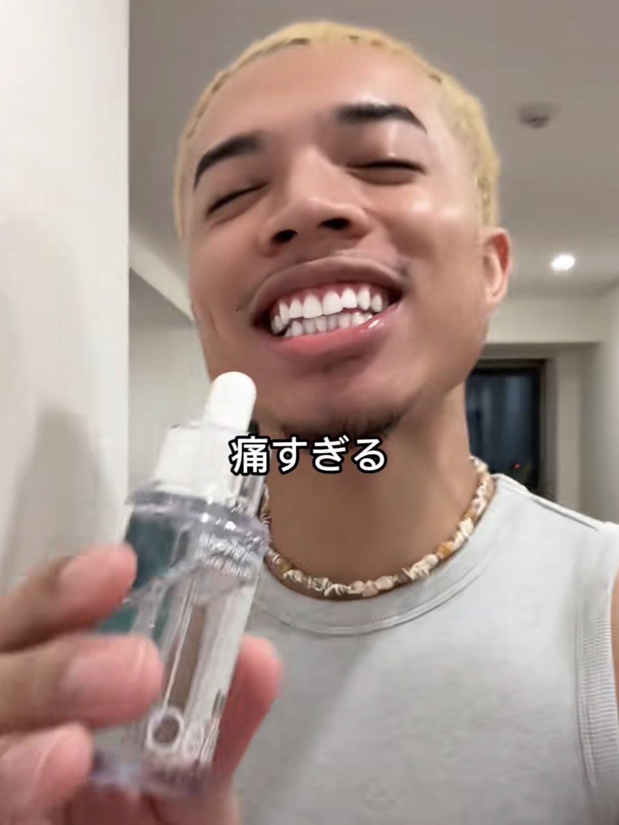 4bj2db's tweet photo. ロイが痛すぎるのに愛用してるからガチ信ぴょう性高い。 https://t.co/Ra2JjnbwOW