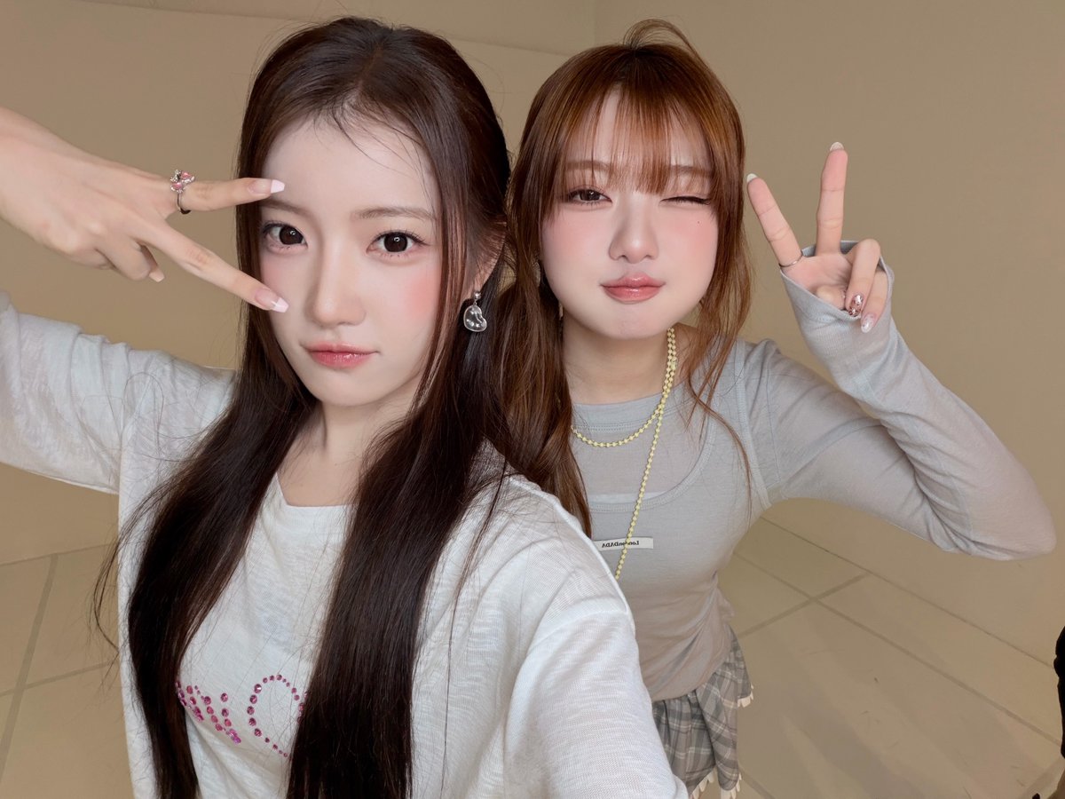 USPEER_official's tweet photo. :¨ ·.· ¨: *            
 `· . :¨ ·.· ¨: 
        `· . ♡ ˚ ₊˚ unit dump 

#USPEER #유스피어 
#SEOYU #서유 
#CHAENA #채나 https://t.co/FpMHwYEwce