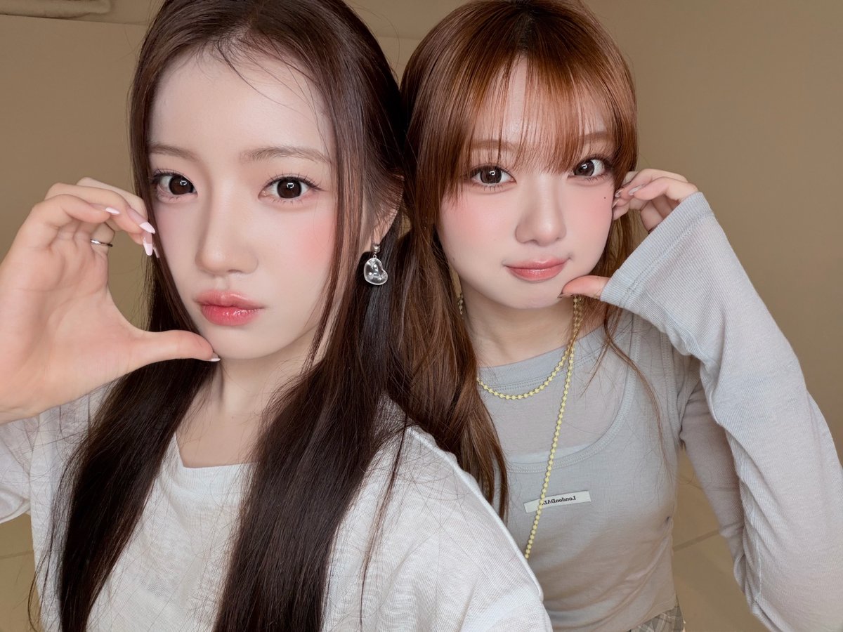 USPEER_official's tweet photo. :¨ ·.· ¨: *            
 `· . :¨ ·.· ¨: 
        `· . ♡ ˚ ₊˚ unit dump 

#USPEER #유스피어 
#SEOYU #서유 
#CHAENA #채나 https://t.co/FpMHwYEwce