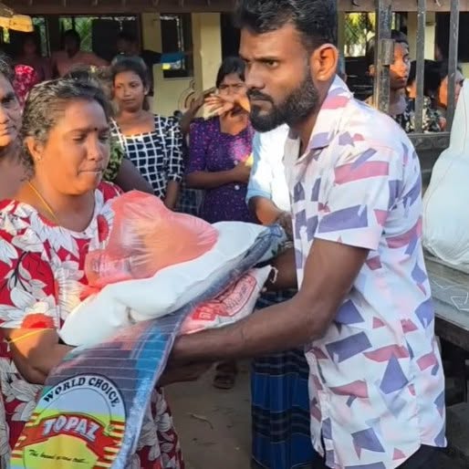 GateInstitut's tweet photo. A new Gate Institute study examines how communities used social media to mobilise humanitarian action during Sri Lanka’s 2025 Ditwah floods. #Humanitarianism #SriLanka #DigitalHumanitarianism #CommunityLedAction https://t.co/3Df6EUYVEg https://t.co/Wm4xuE2Pay