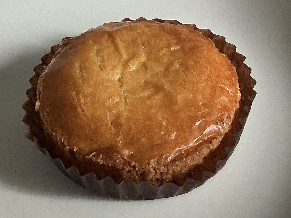 tokyojoe_hiro's tweet photo. 名古屋土産①『VINCENT GUERLAIS BISCUITS Francais』
こちらも日本では名古屋にしか店舗がないんだって！😳 https://t.co/Rdi9439usI