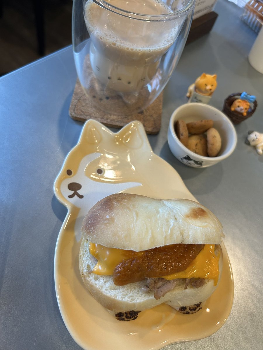 L_P_event's tweet photo. コーギーのお尻美味しかった😋 https://t.co/UonDG0KAGq