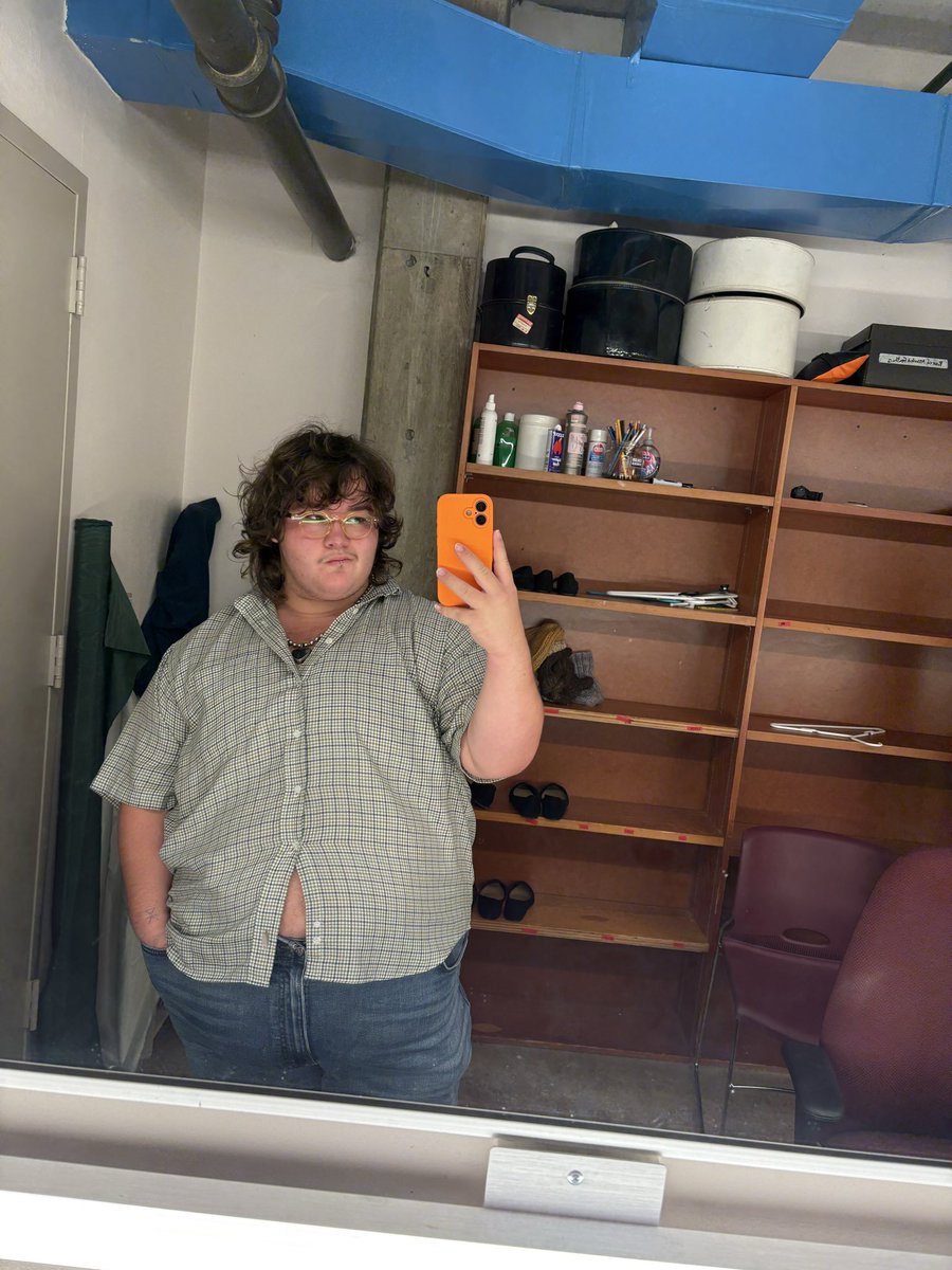 publicversfwb's tweet photo. poeple call me fat John Lennon so I think I would know https://t.co/9449qTeZds