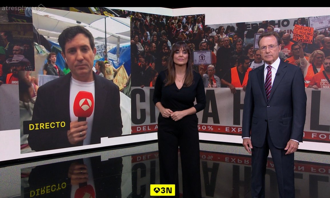 atresmediacom's tweet photo. #Audiencias | 

🥇 '@A3Noticias 1' (21,2% y 1,9 M), L��DER y emisión MÁS VISTA del día en la cadena

📈 Alcanzando los +2,9 M de espectadores únicos en @antena3com 

📈 A GRANDES DISTANCIAS de sus competidores: les aventaja a en +13,5 y +6 puntos https://t.co/FqjiTM24gN