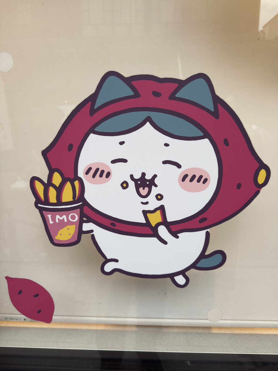 _va5sgt_'s tweet photo. ちいかわミリしらである https://t.co/POZMc9NueQ
