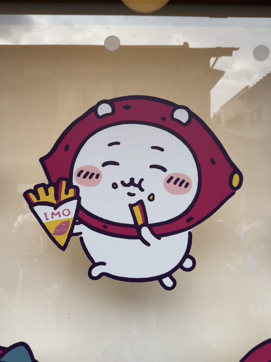 _va5sgt_'s tweet photo. ちいかわミリしらである https://t.co/POZMc9NueQ