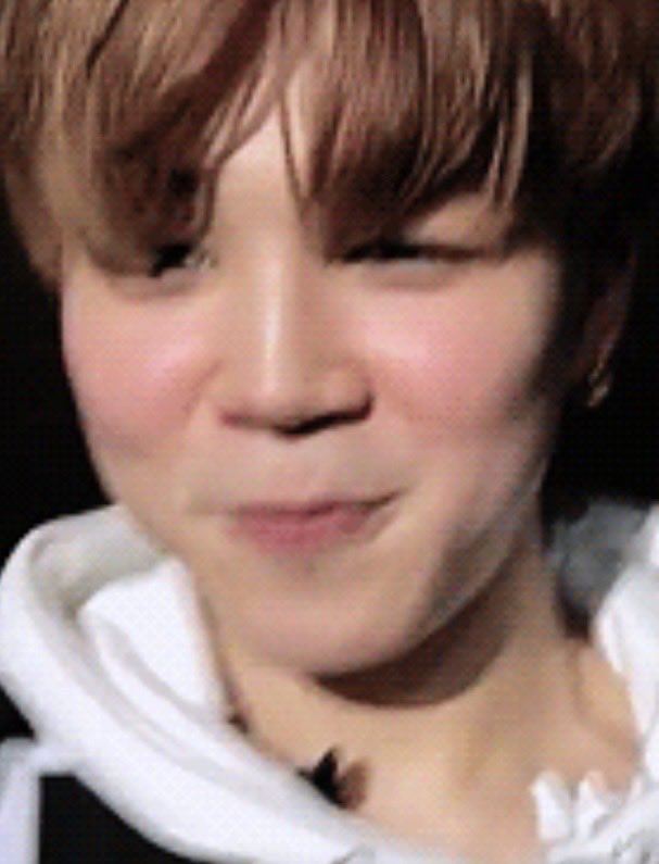 aevorIah's tweet photo. the category is jimin’s rosy cheeks 🍓 https://t.co/GlpaFIpHK7