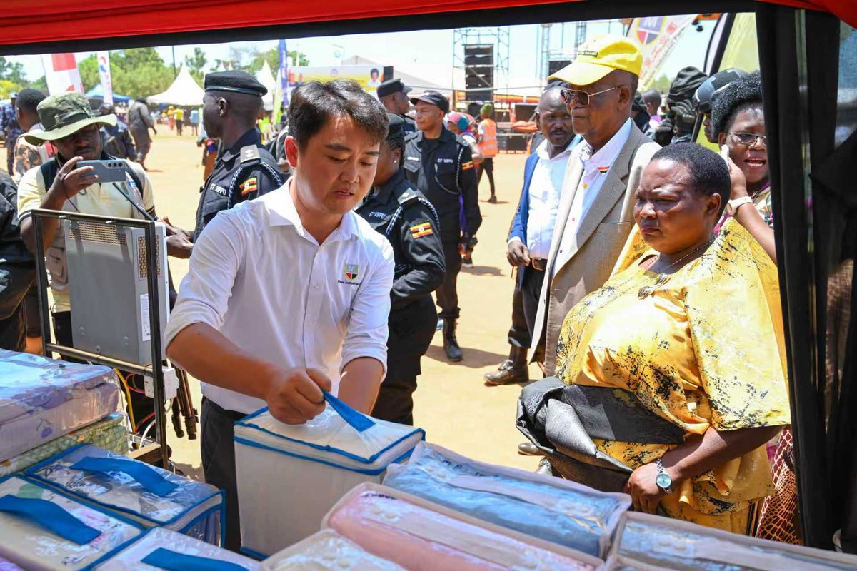 MbalePark's tweet photo. At the thanksgiving ceremony for Minister @DrMusenero held in Butebo district ,the Sino- Uganda Mbale Industrial Park showcased some of the products manufactured at the facility.

Government officials, led by Prime Minister Robina Nabbanja, commended the park’s contribution https://t.co/dOJ88FaVht