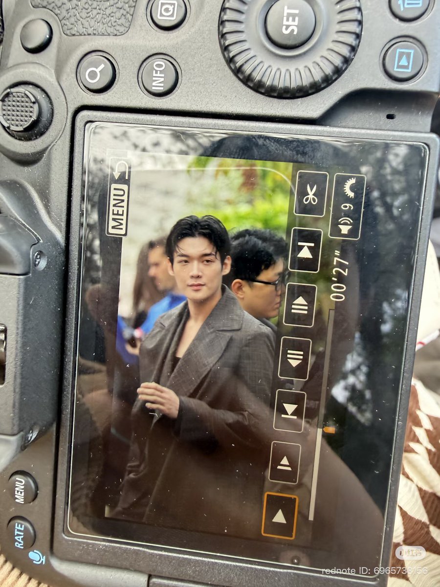 justkeepgoinz's tweet photo. Kim Yoon Sik has officially arrived at Lacoste show today. He looks absolutely stunning !!!

KIMYOONSIK LACOSTE SS27 

#KIMYOONSIKxLacoste
#YOONSIKPFWSS27 https://t.co/mk1pxetfWa