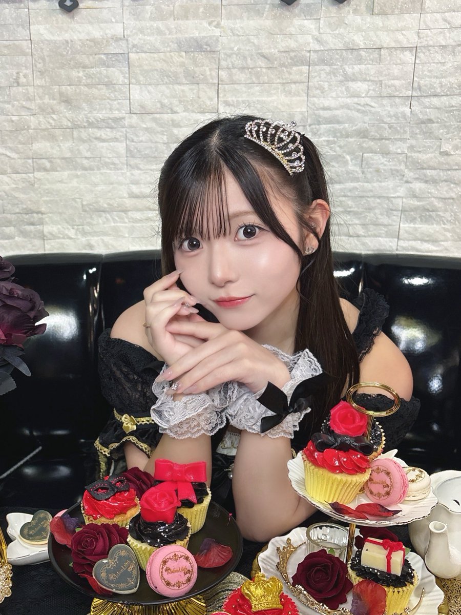 brosis_s2_'s tweet photo. ←自分のなりたい系統だけを目指してた時
→周りの意見を素直に聞き入れた時

自分の周り、どっちも似合う！って言ってくれる優しい人しかいなくて(ありがとう)、見た目にめっちゃアドバイスしてくれるお姉さんとか友達にほしい🥺 https://t.co/nVg0iH3YxS