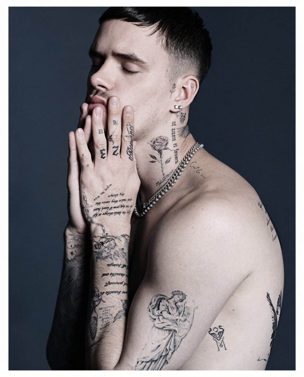 Lust_for_Lads's tweet photo. In colour - Romeo Beckham 🥵 https://t.co/G8pfIeF1HJ
