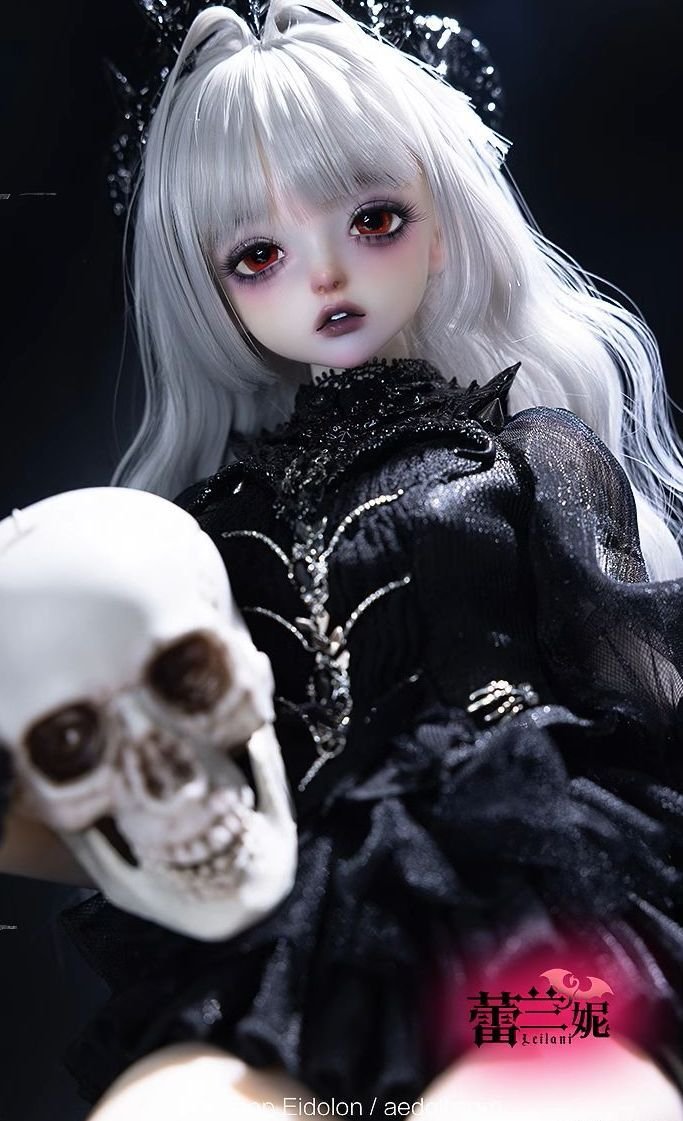 DOLK_Ikebukuro's tweet photo. 【DOLK池袋店♢入荷ドール】
Asleep Eidolon様より、【Leilani Human Ver. Fullset】が到着いたしました！💞
ダークな雰囲気たっぷりな美少女が、お衣装付きのフルセットにて入荷しております🎉
ゴシックな雰囲気のメイク＆衣装の装飾が注目ポイント💀
池袋店頭にて皆様をお待ちしております！🌞

40cm/¥90,550