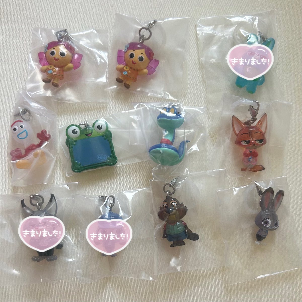 lieoo__'s tweet photo. めじるし ガチャガチャ ディズニー トイストーリー ズートピア 

【譲】 画像1
ドーリー フォーキー リリーパッド
ジュディ ニック ゲイリー 二ブルズ 

【求】 画像2💙
ダッキー

※ 郵送交換
お気軽にお声掛けください📮 https://t.co/QHxJZVaos7