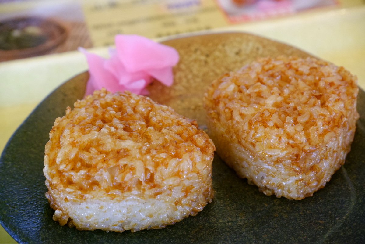 VRN_VRN's tweet photo. 2ローター食べて、
4ローターを聴きに来た
とても美味しかったです🍙

#マツダファンフェスタ https://t.co/kg6eUCMcQ2