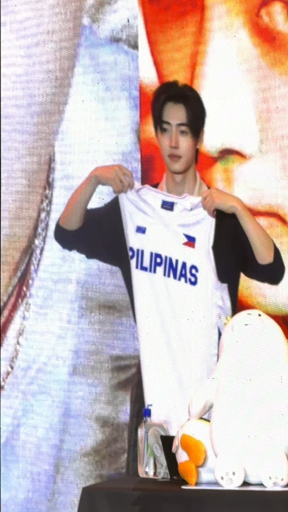 JAYBRAS0's tweet photo. PILIPINAS !!!! https://t.co/yUwKvnHjik