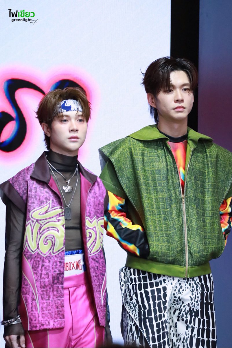 faikeaw_ent's tweet photo. “บีเวอร์ - ต้นหลิว” ในงาน Bangkok International Fashion Week 2026 #BIFW2026 - Visionary Stage at Siam Center

BEVERTONLIEW AT SIAM CENTER BIFW26
#SiamCenterBIFW2026xBEVERTONLIEW
#บีเวอร์ต้นหลิว #BeverTonliew
#bbverpj #tonliewmtp
#SiamCenterBIFW2026 https://t.co/f58yzgHVth