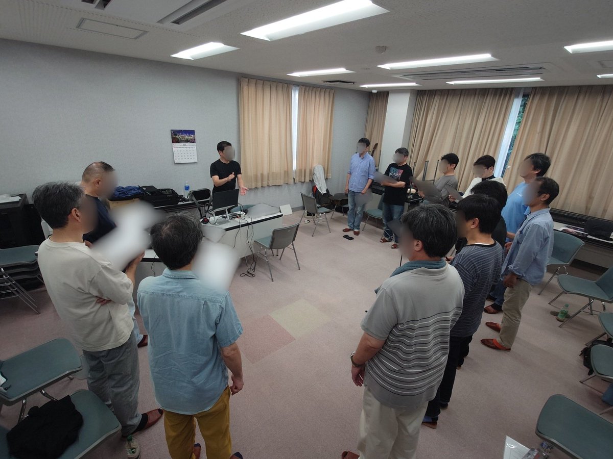 besardada95's tweet photo. 週末は合宿でした。日頃なかなか参加が叶わないメンバーも加わって、充実した練習となりました。夕飯は例年通りすき焼き、その後深夜まで宴会でした。男フェスの出場順も決ま���、本番が迫ってきた感じがします。 https://t.co/0CDCTwlyyf
