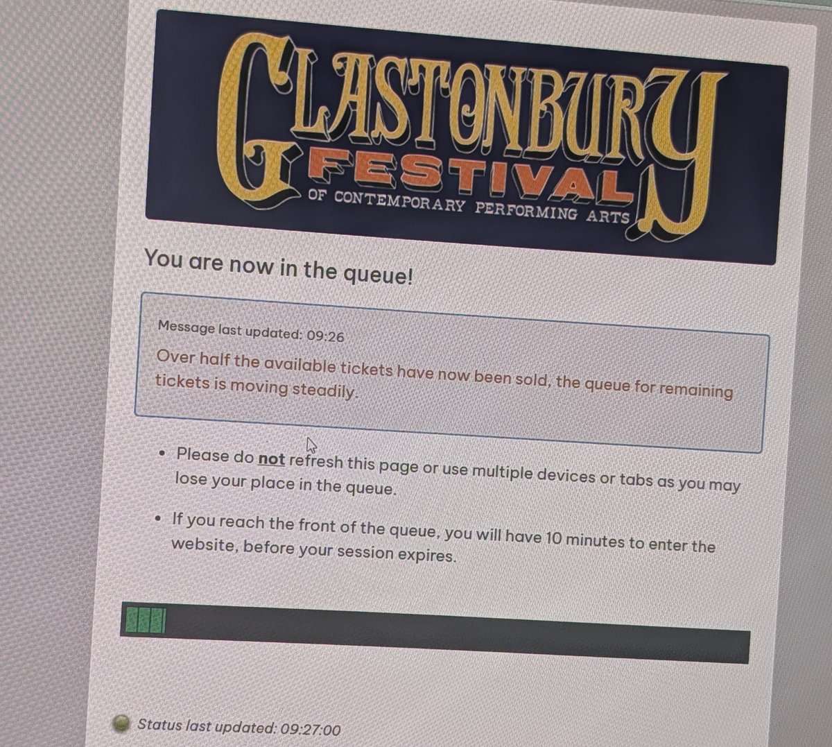 CarlaMarie92's tweet photo. Why don't they just give us an actual queue number? #glastonbury https://t.co/m2Chu6CsNw