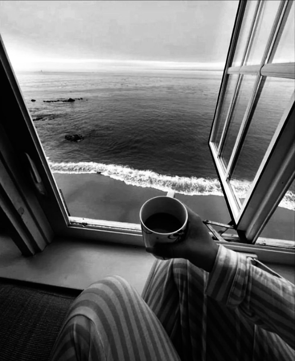 ryan2616's tweet photo. #blackandwhite https://t.co/fLQujTrOAX
