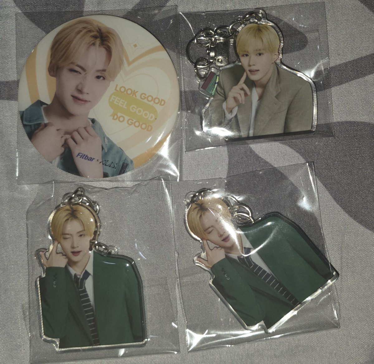 jiahaours's tweet photo. HELP RT

WTT WANT TO TRADE FITBAR KEYCHAIN HAND MIRROR (KE DOUBLE)

have: keychain sangwon (2), hand mirror sangwon (1), keychain junseo (1)
want : leo, sanghyeon, anxin, arno (keychain/hand mirror)

prio arno settttt YTTA (yang trade trade ajaaa) https://t.co/sKlDgOzNlG