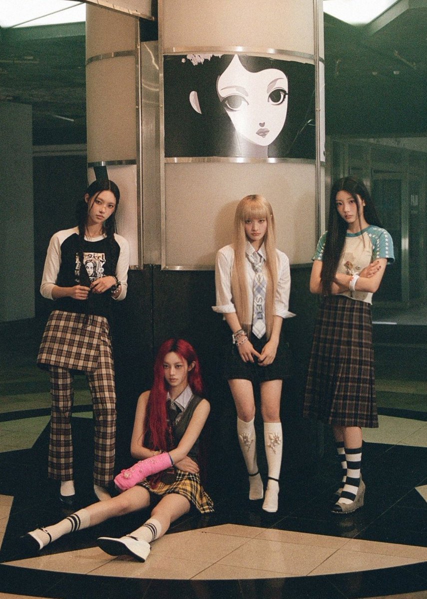 thebaseillit_'s tweet photo. ILLIT mentioned MOKA in the behind the scenes of their concept film, so this photo really is MOKA 😭 https://t.co/KJkBVNVFmz