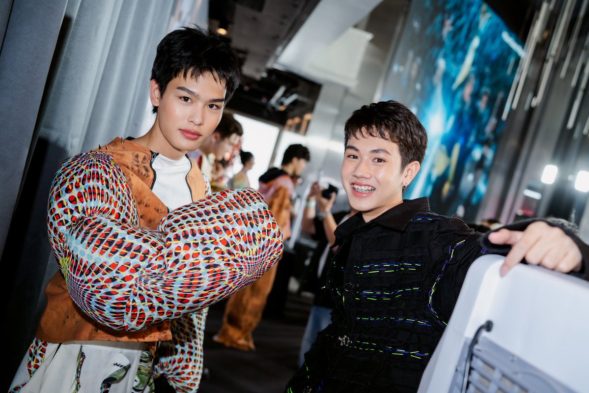 shane_tnp's tweet photo. SiamCenter BIFW 2026 🧸🧸
w/milano

#MIR2026xSiamCenterBIFW2026
#SiamCenterBIFW2026 https://t.co/aadTq5DNlM