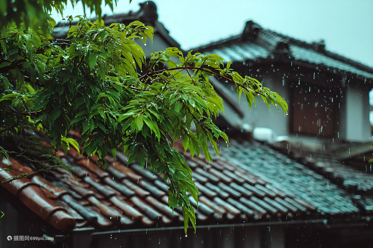 RHn3K1zawB2euKT's tweet photo. [On a cozy rainy day, I grabbed a 拷雅盒 to stay dry, sitting under a short eaves with a warm drink!]， https://t.co/T2HNIrRPso