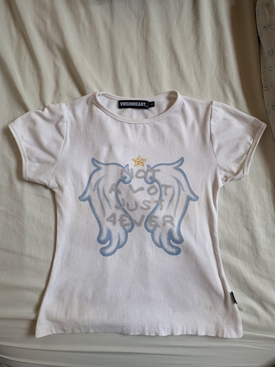 luciddreamzq's tweet photo. ส่งต่อ vgh ปีกนางฟ้า มือสอง size s

240 ค่าส่ง 29

ร่องรอยอารยธรรม : เลอะครีมกันแดดตามภาพเอาไปแช่น่าจะออกค่ะ ((สีจริงไม่เข้มเท่าในรูป))

สนใจ pls dm naka 

#ส่งต่อเสื้อผ้ามือสอง #ส่งต่อvgh #ส่งต่อเสื้อมือสอง #โล๊ะตู้ https://t.co/ot0YKgghR8