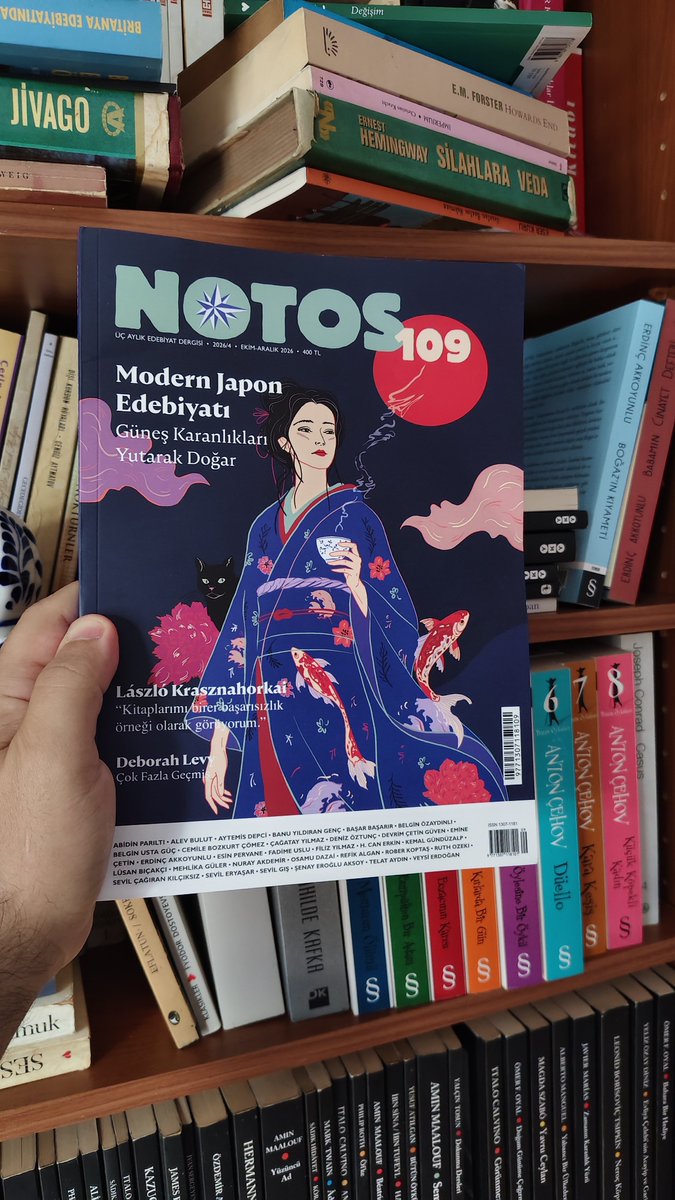 erdincakkoyunlu's tweet photo. 20 yılı aşkın süredir olduğu gibi @NotosKitap tüm korkunç ekonomik şartlara rağmen kaliteli yayınına devam ediyor. Bu sayı kapak konusu Modern Japon Edebiyatı.
Kavabata
Oe
Mishima
Murakami gibi Batı edebiyatı formunu Japon yazını ile birleştirerek, modern yazan ustalar var. https://t.co/h3m6uQVRfd