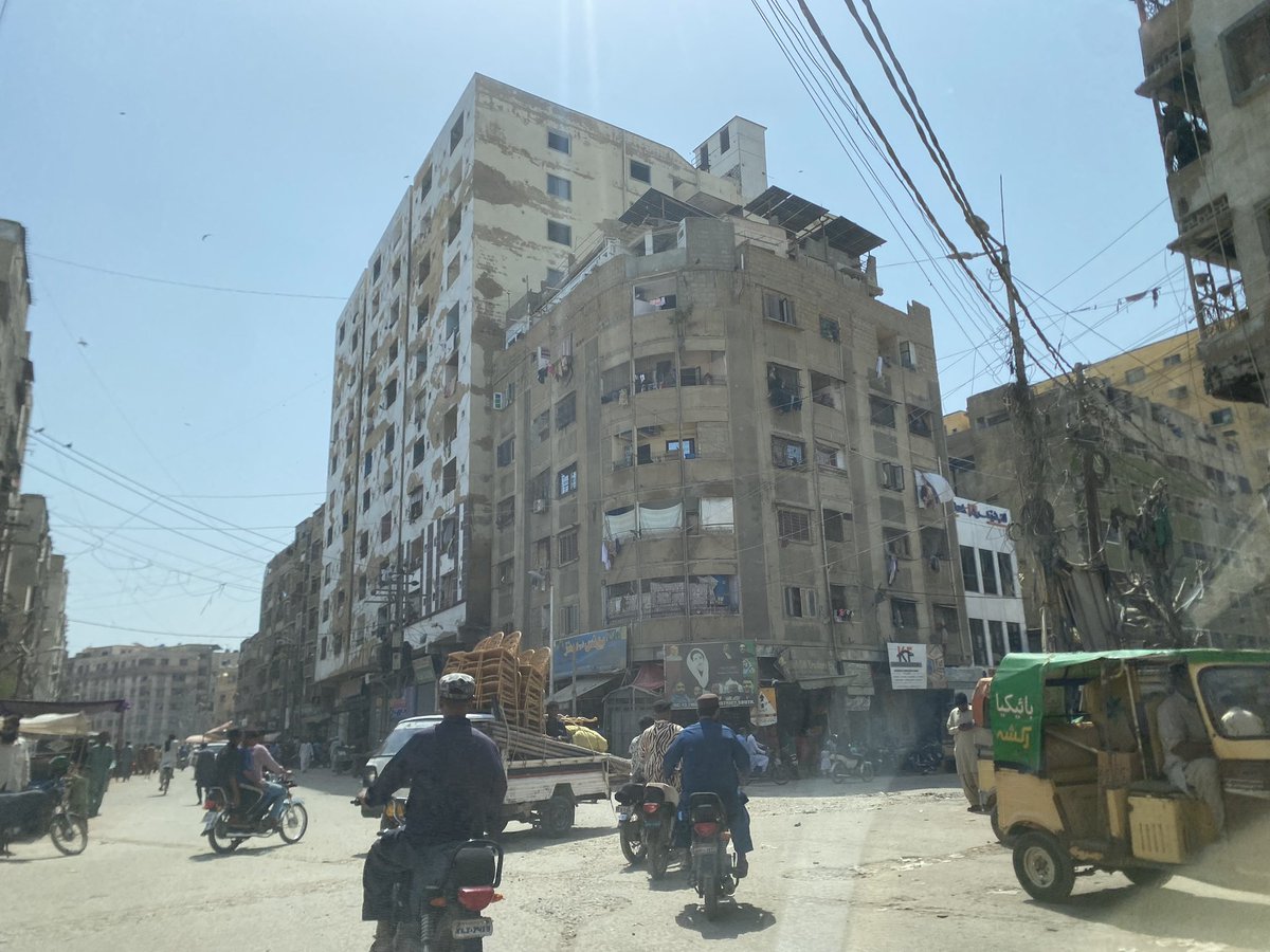 omar_quraishi's tweet photo. Streets of Karachi https://t.co/y6rQrkWjn4