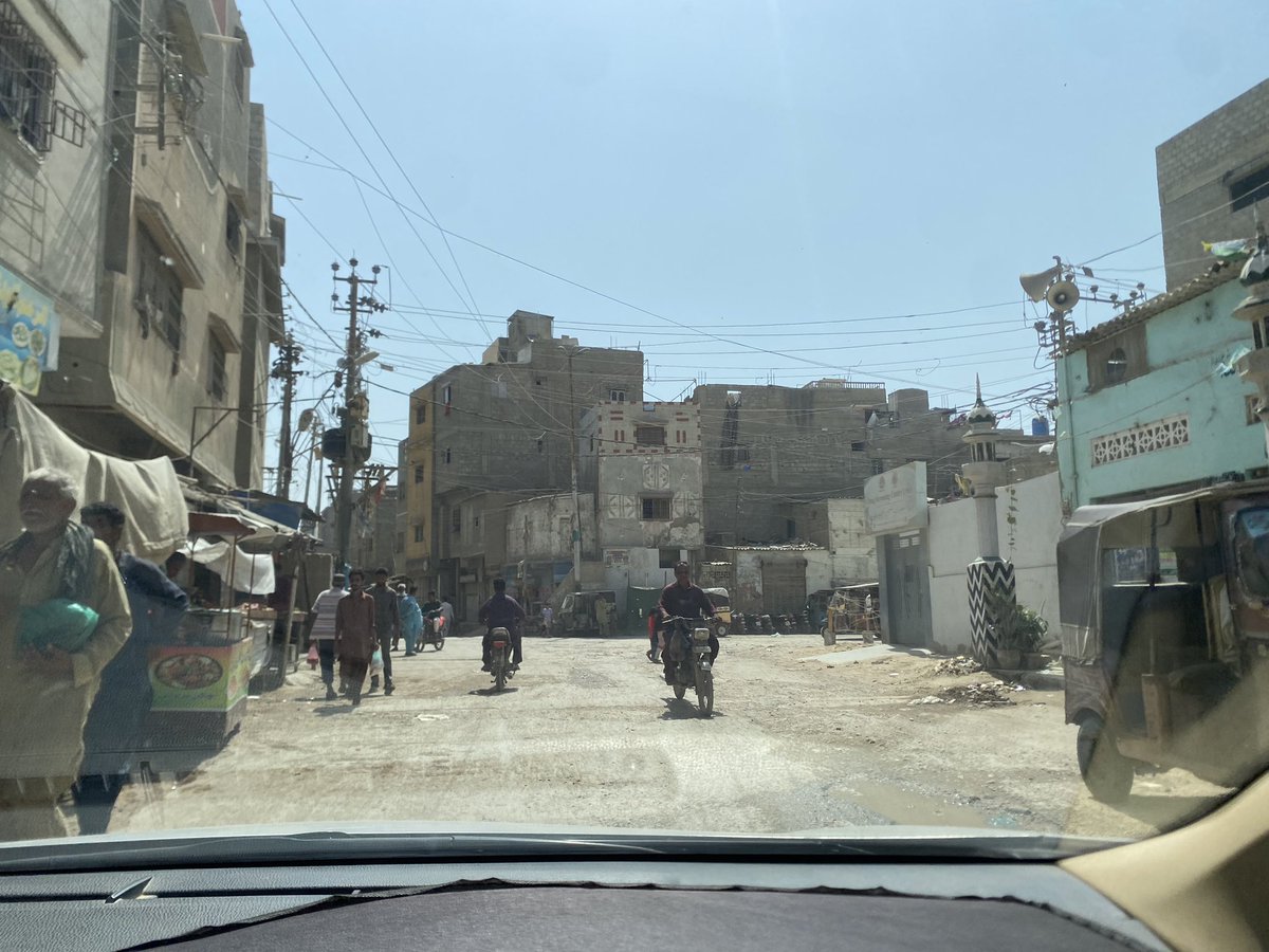 omar_quraishi's tweet photo. Streets of Karachi https://t.co/y6rQrkWjn4